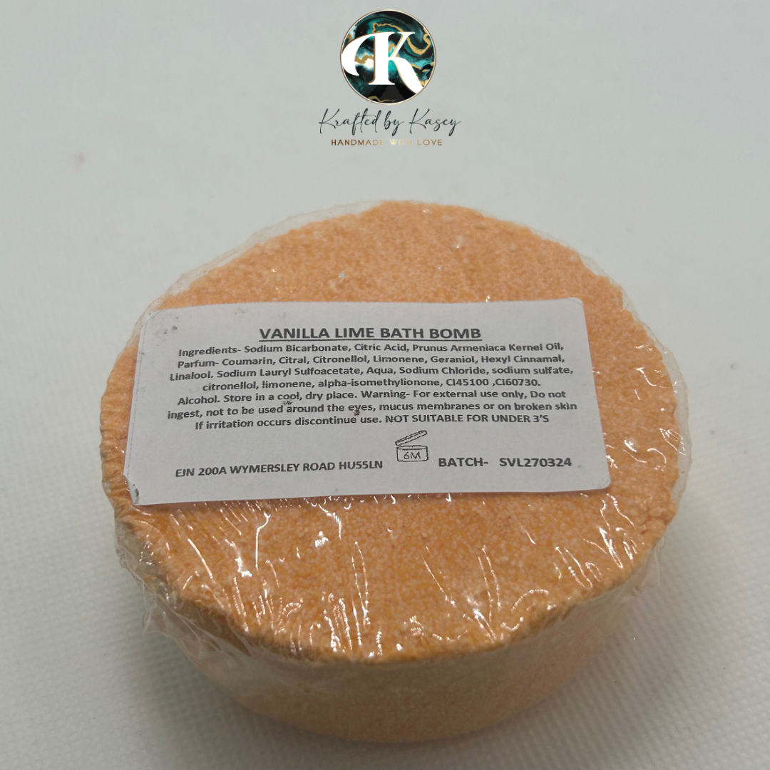 Hidden Llama Toy Bath Bomb